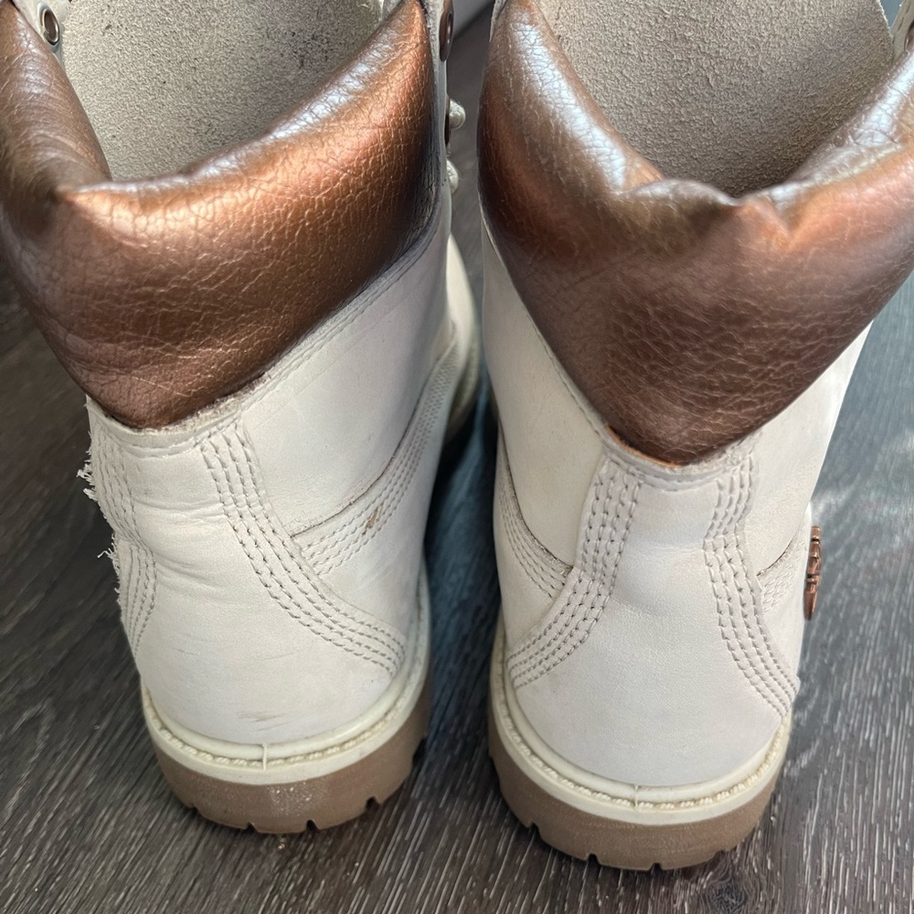 Timberland Boots - Picture 2 of 5